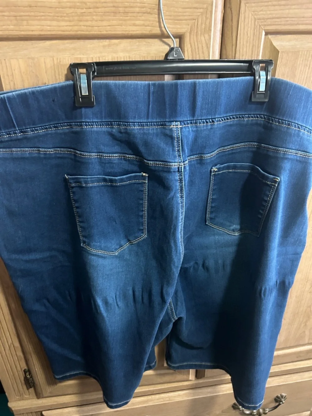 Shorts - Picture 3 of 4